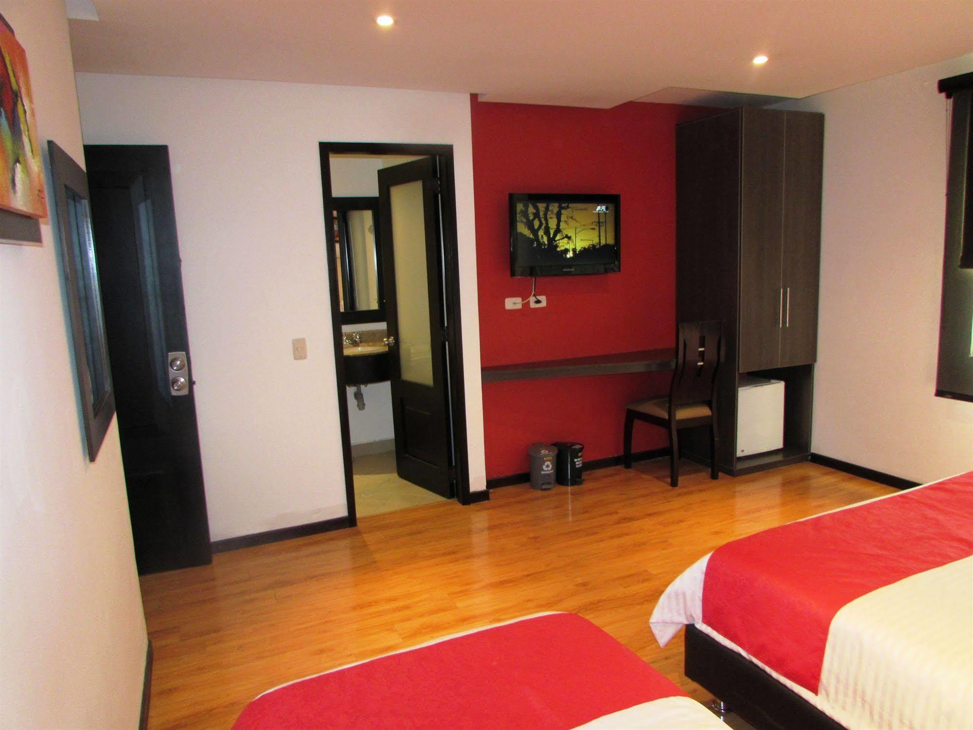 Hotel American Deluxe Bogota Exterior photo